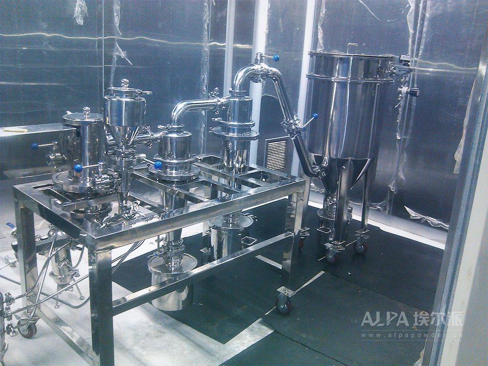 實(shí)驗(yàn)室三合一<a href=http://www.galvanizingplants.cn/chanpin/27.html target=_blank class=infotextkey>氣流粉碎機(jī)</a>